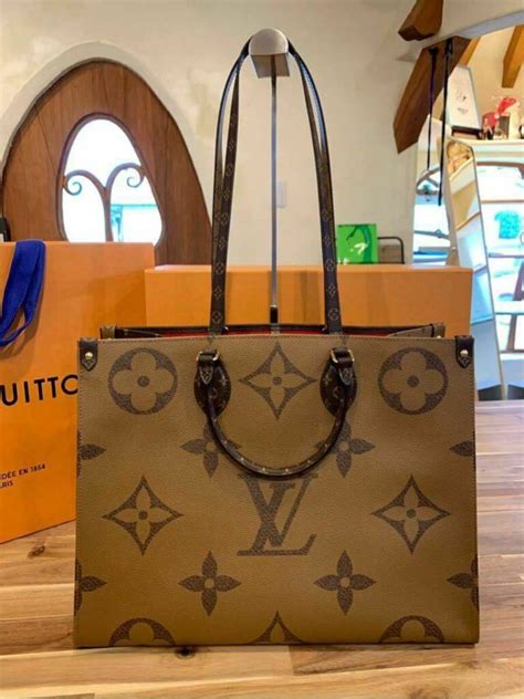 lv on the go tote bag|lv large monogram tote.